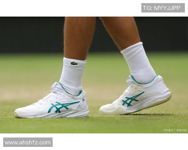 足球明星的鞋履风采与技术背后的故事探秘