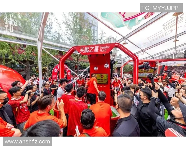 在太古里邂逅足球明星的奇妙时刻与精彩瞬间